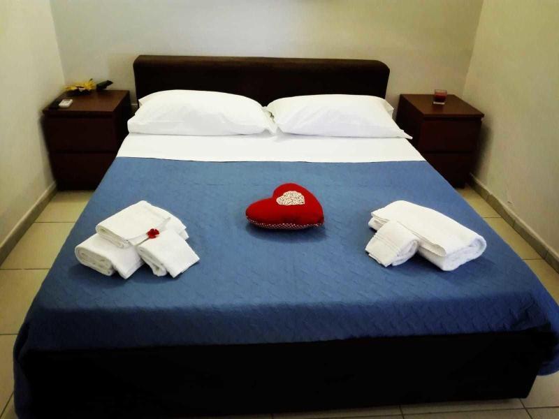 לצ'ה B&B Nuovo Reale - Centro Storico מראה חיצוני תמונה