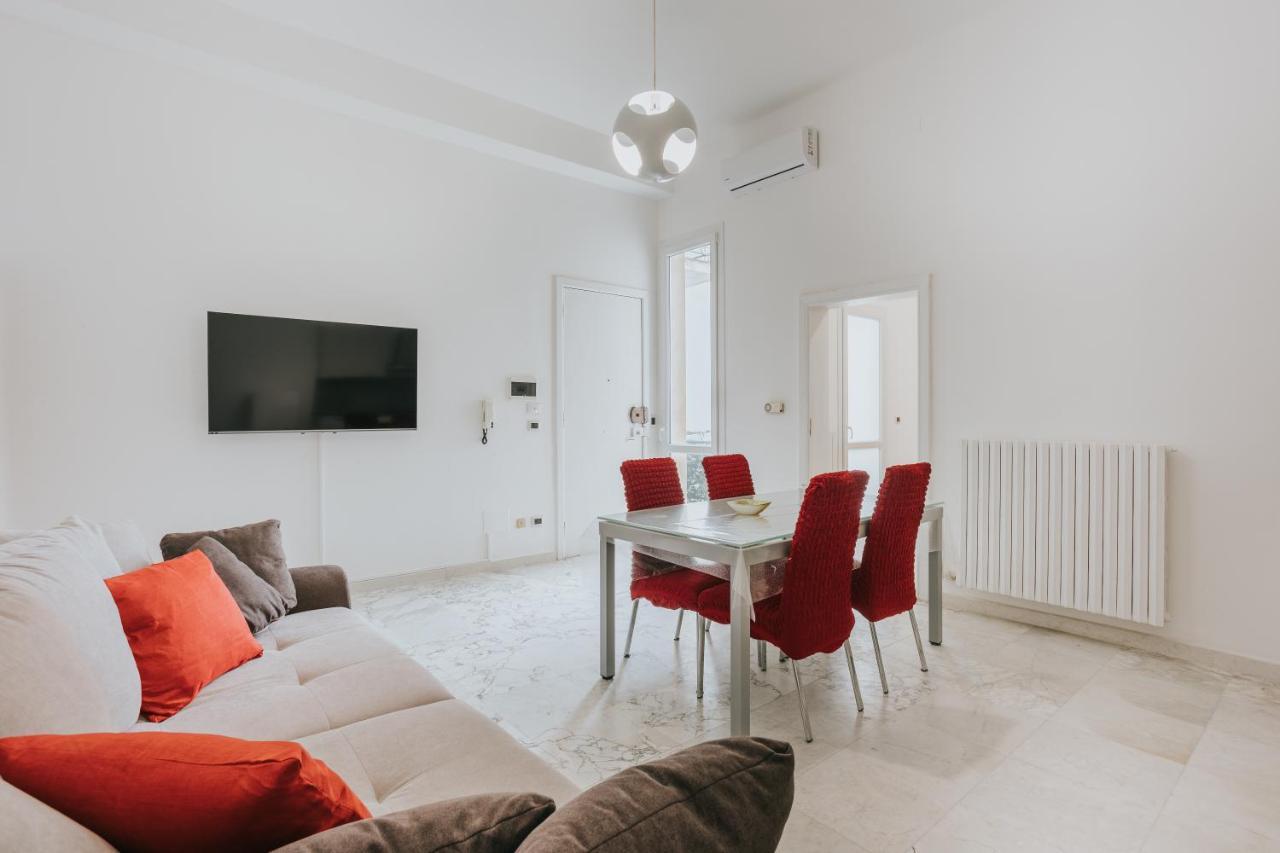 לצ'ה B&B Nuovo Reale - Centro Storico מראה חיצוני תמונה