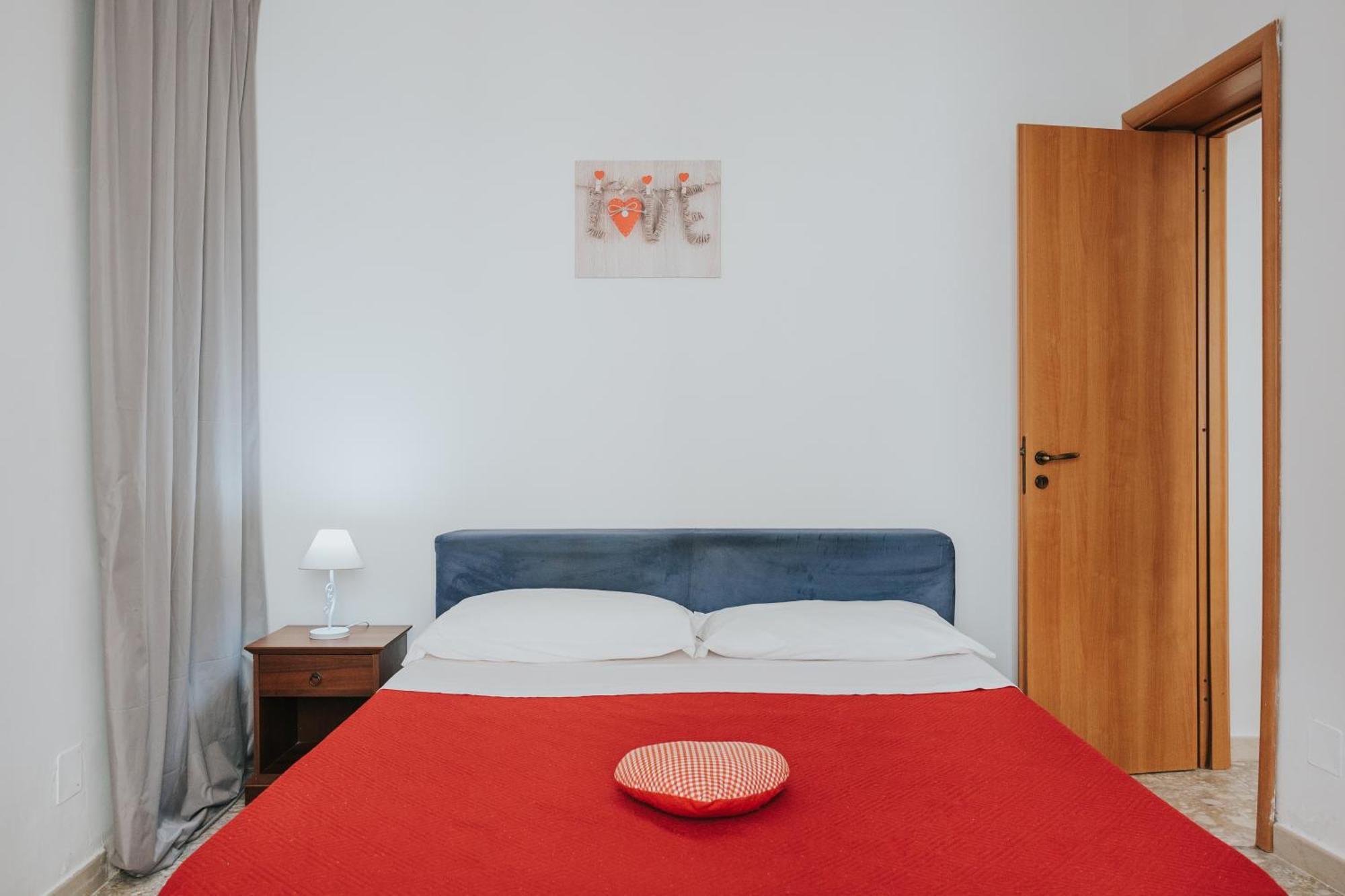 לצ'ה B&B Nuovo Reale - Centro Storico מראה חיצוני תמונה